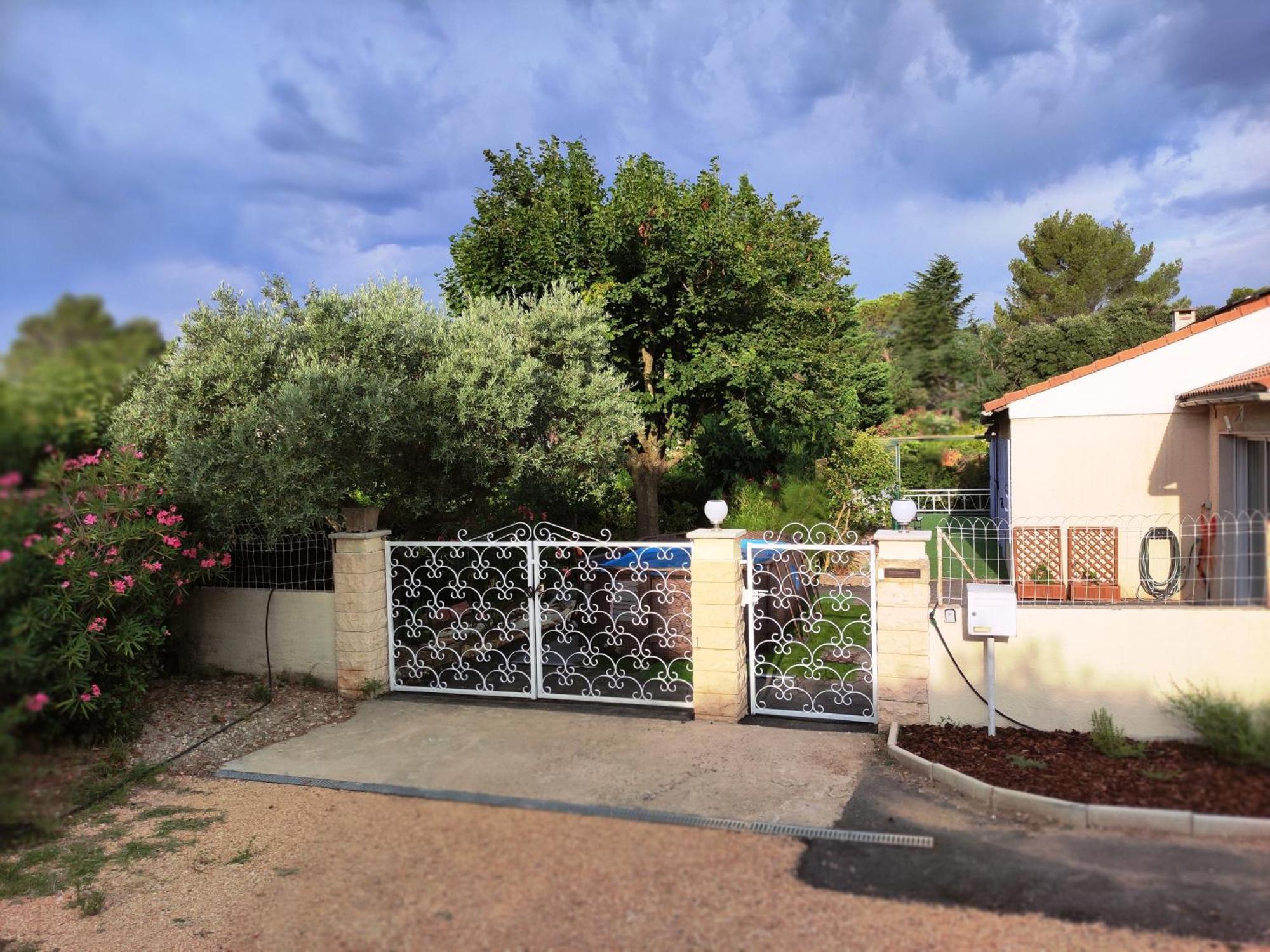 Le Jardin Des Rocailles - Villa 4 Chambres Climatisee Avec Piscine A Deux Pas D'Avignon Villeneuve-lès-Avignon Extérieur photo