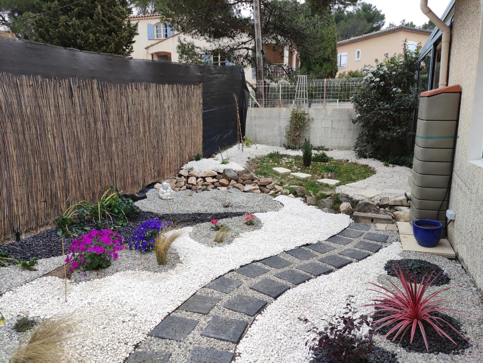 Le Jardin Des Rocailles - Villa 4 Chambres Climatisee Avec Piscine A Deux Pas D'Avignon Villeneuve-lès-Avignon Extérieur photo