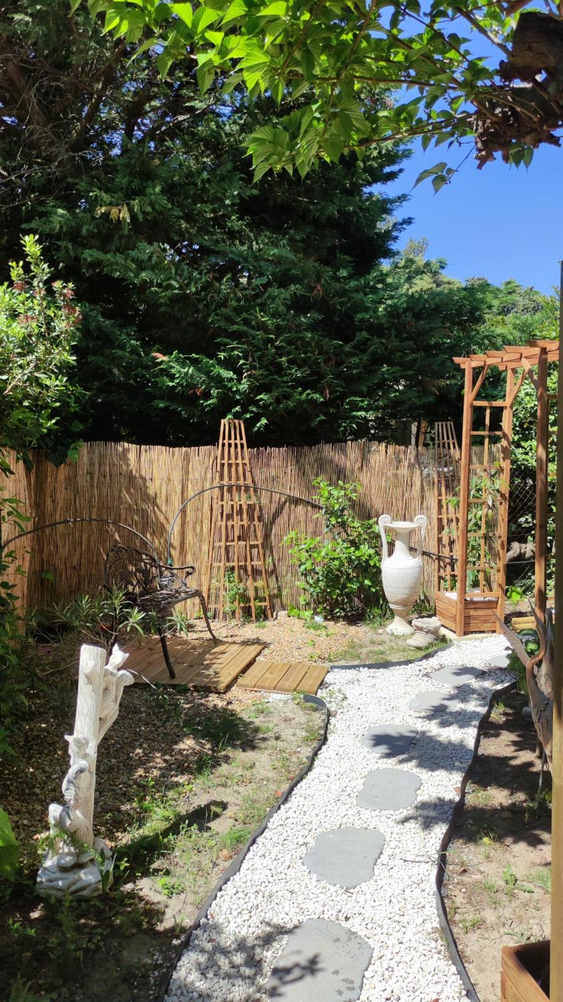 Le Jardin Des Rocailles - Villa 4 Chambres Climatisee Avec Piscine A Deux Pas D'Avignon Villeneuve-lès-Avignon Extérieur photo
