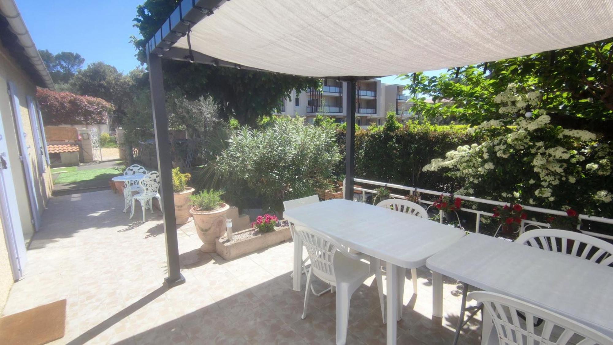 Le Jardin Des Rocailles - Villa 4 Chambres Climatisee Avec Piscine A Deux Pas D'Avignon Villeneuve-lès-Avignon Extérieur photo