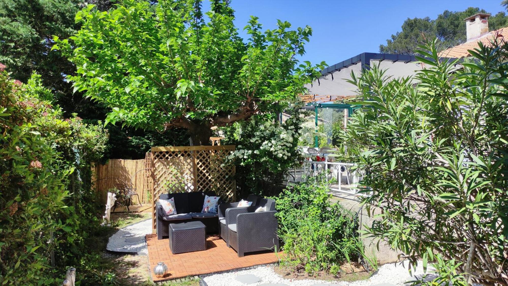 Le Jardin Des Rocailles - Villa 4 Chambres Climatisee Avec Piscine A Deux Pas D'Avignon Villeneuve-lès-Avignon Extérieur photo